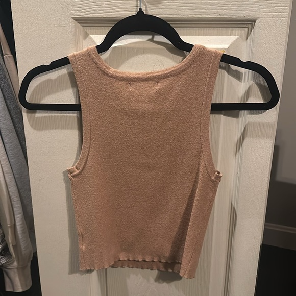 Kendall and Kylie top - Picture 3 of 3